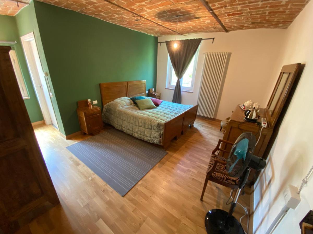 Bed and Breakfast Il Noccioletto Mombaruzzo Exterior foto
